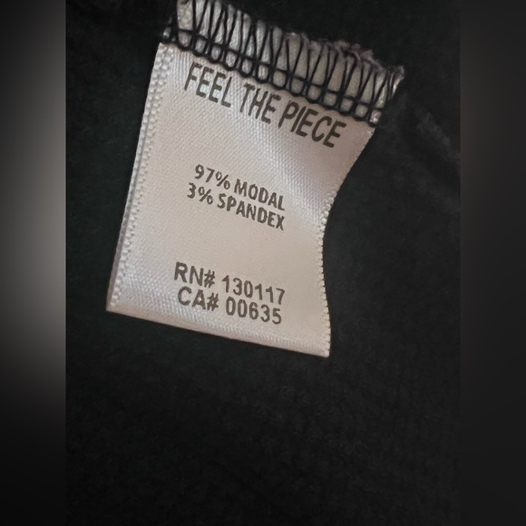 Feel The Piece Women's Long Sleeve Navy Waffle Top Size XS/S - Picture 5 of 5